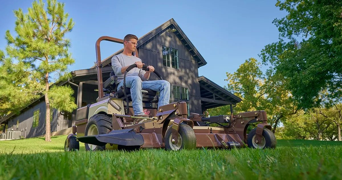 Grasshopper 700 Series FrontMount zero-turn mower at work